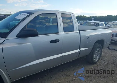 2008 Dodge Dakota Sxt/Bighorn/Lonestar z USA, uszkodzony, nr VIN 1D7HW32K08S592717